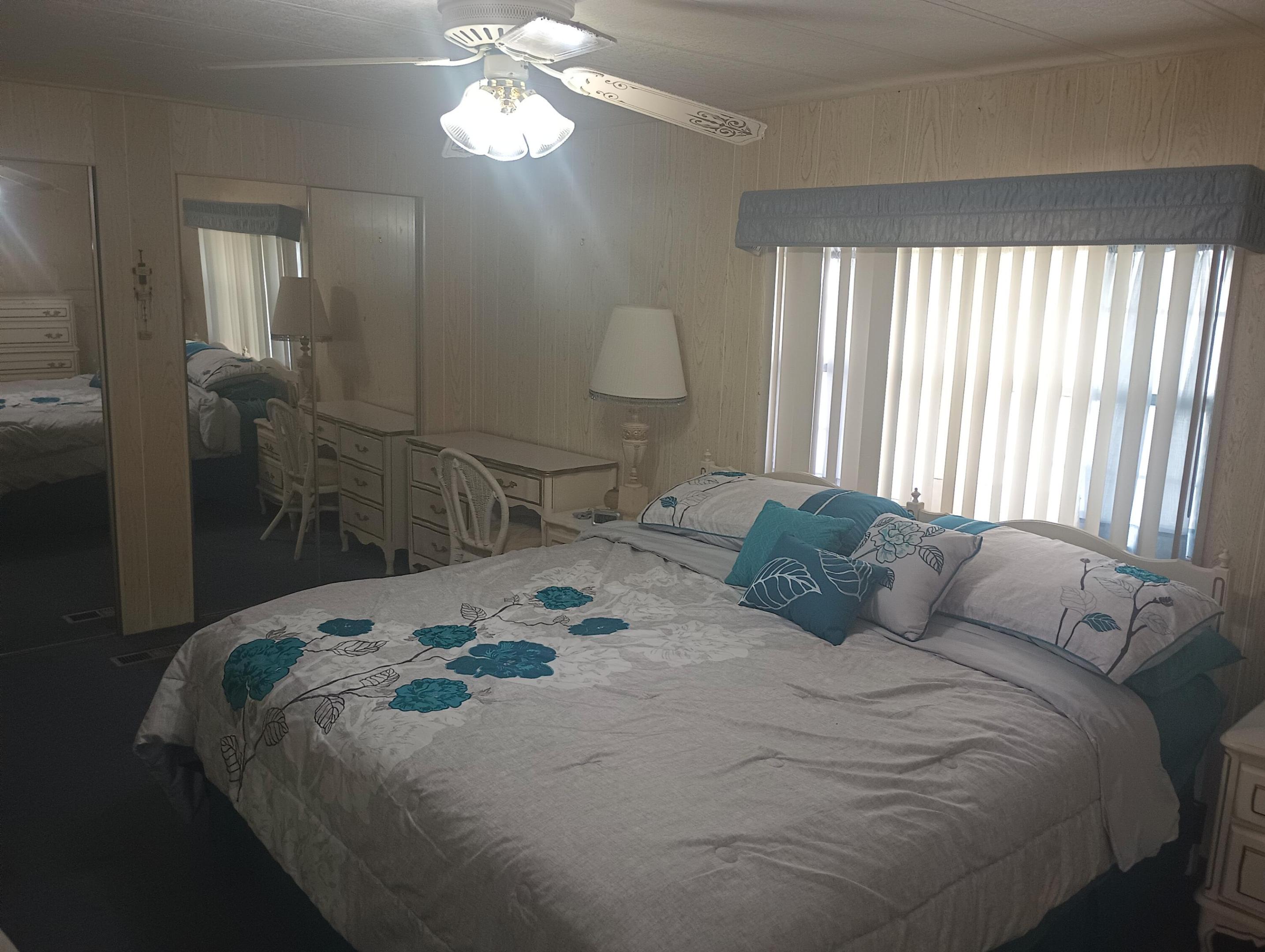 Spanish Lakes Riverfront - Residential