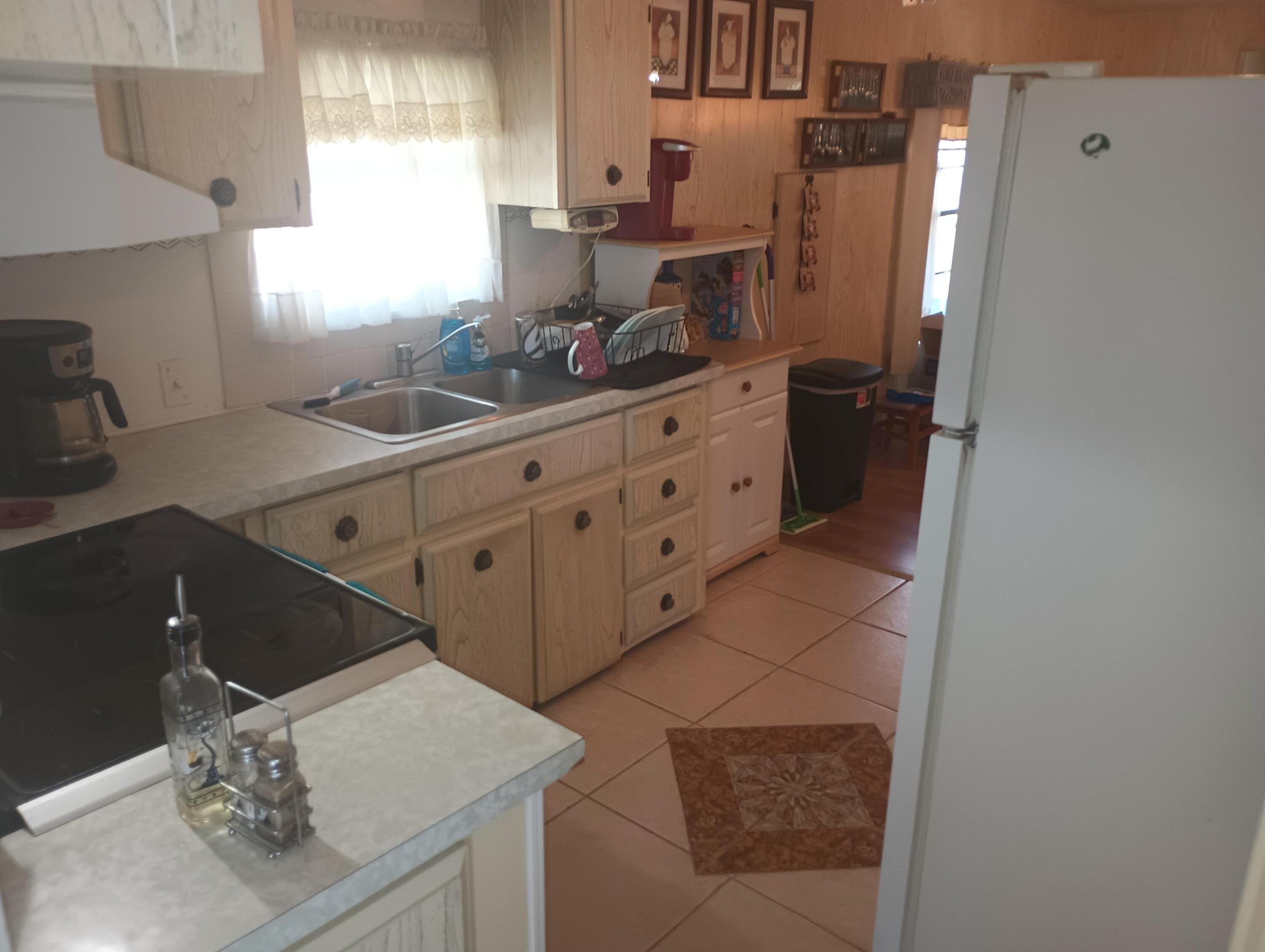 Spanish Lakes Riverfront - Residential