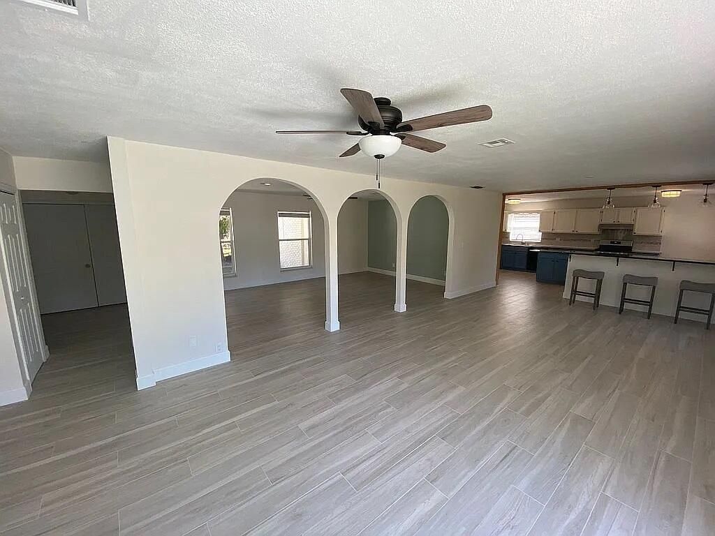 Photo of 296 SE Wentworth Drive, Stuart, FL 34996 (MLS # R11138859)