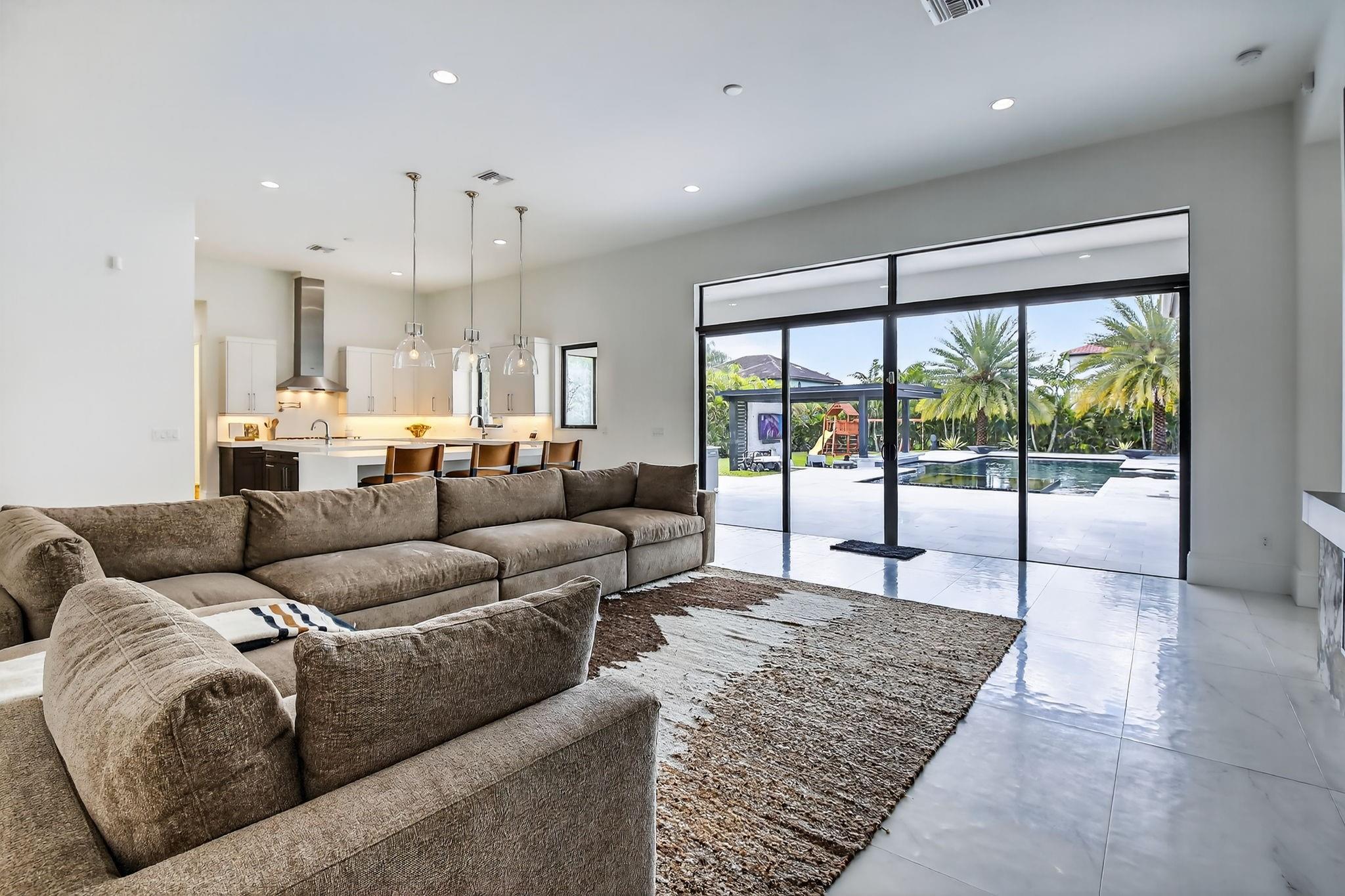 Smrt Estates 172-58 B - Residential
