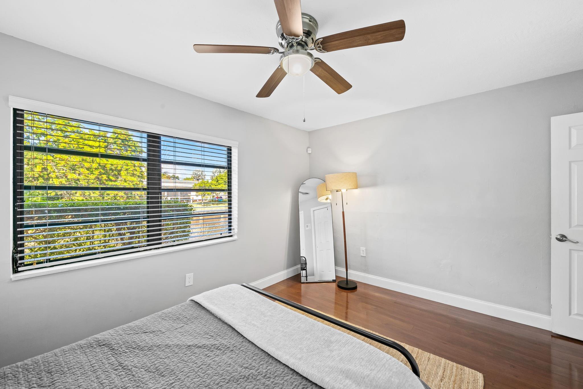 BOULEVARD PARK ISLES SEC - Residential Lease