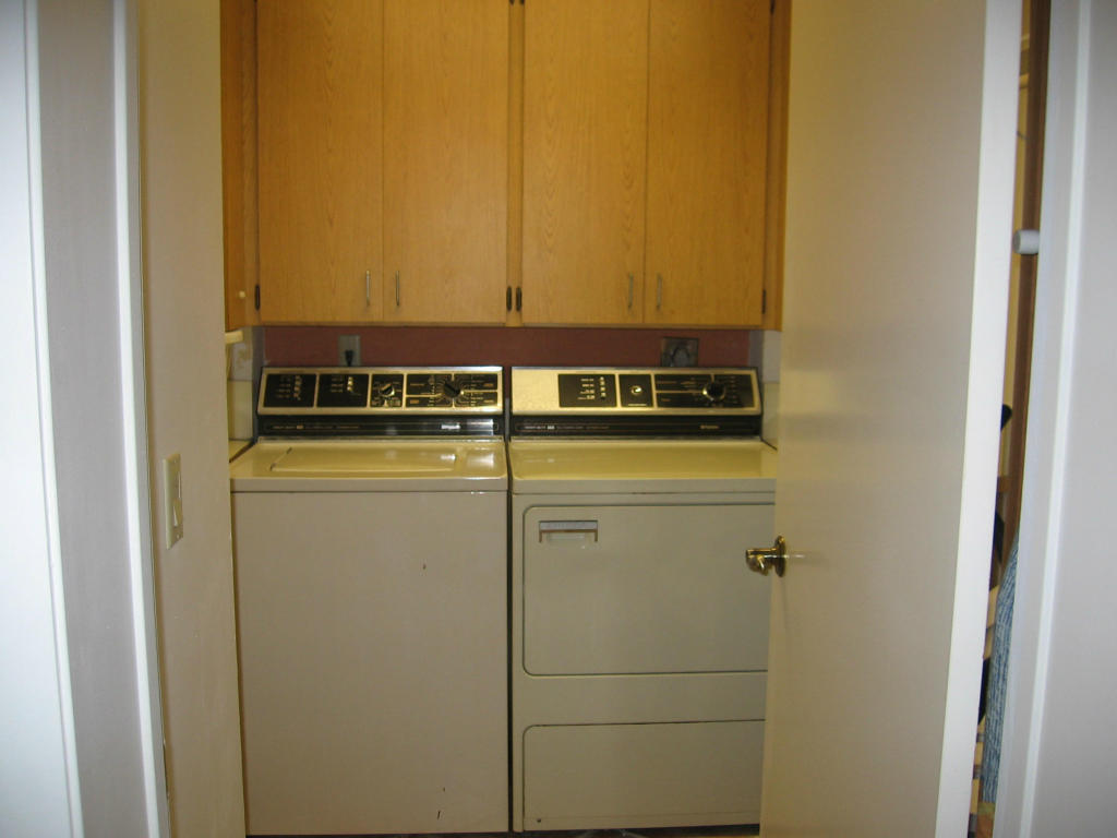 MARINA AT THE BLUFFS COND - Residential Lease