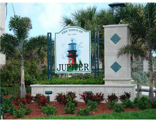 MARINA AT THE BLUFFS COND - Residential Lease