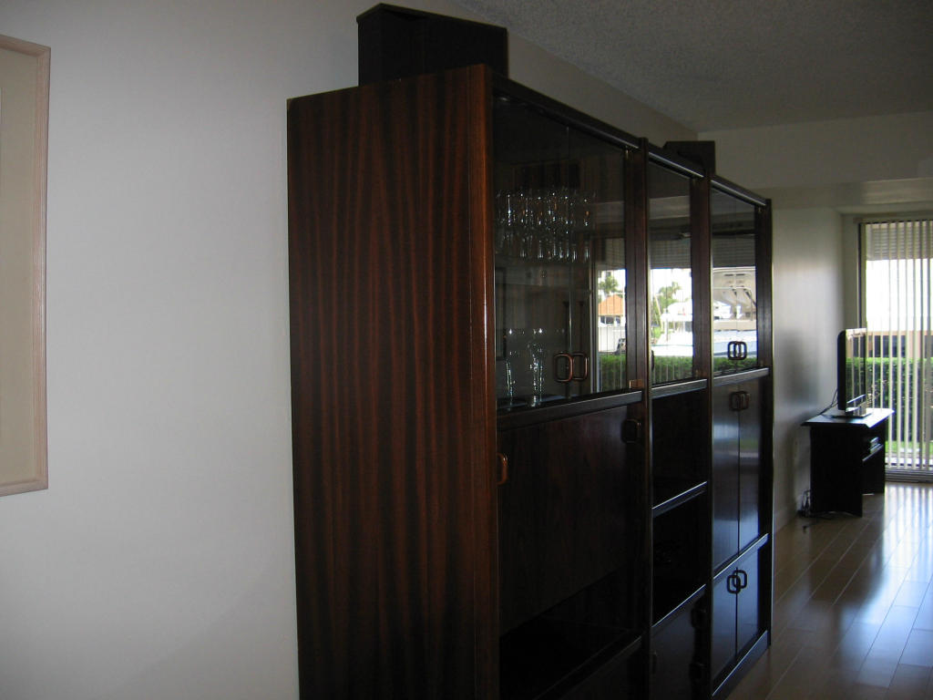 MARINA AT THE BLUFFS COND - Residential Lease