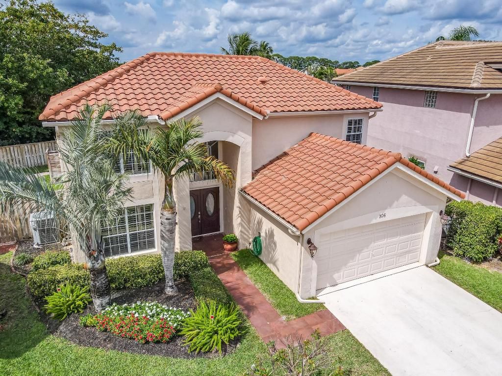 Photo of 106 Saint Andrews Court, Jupiter, FL 33458 (MLS # R11065812)