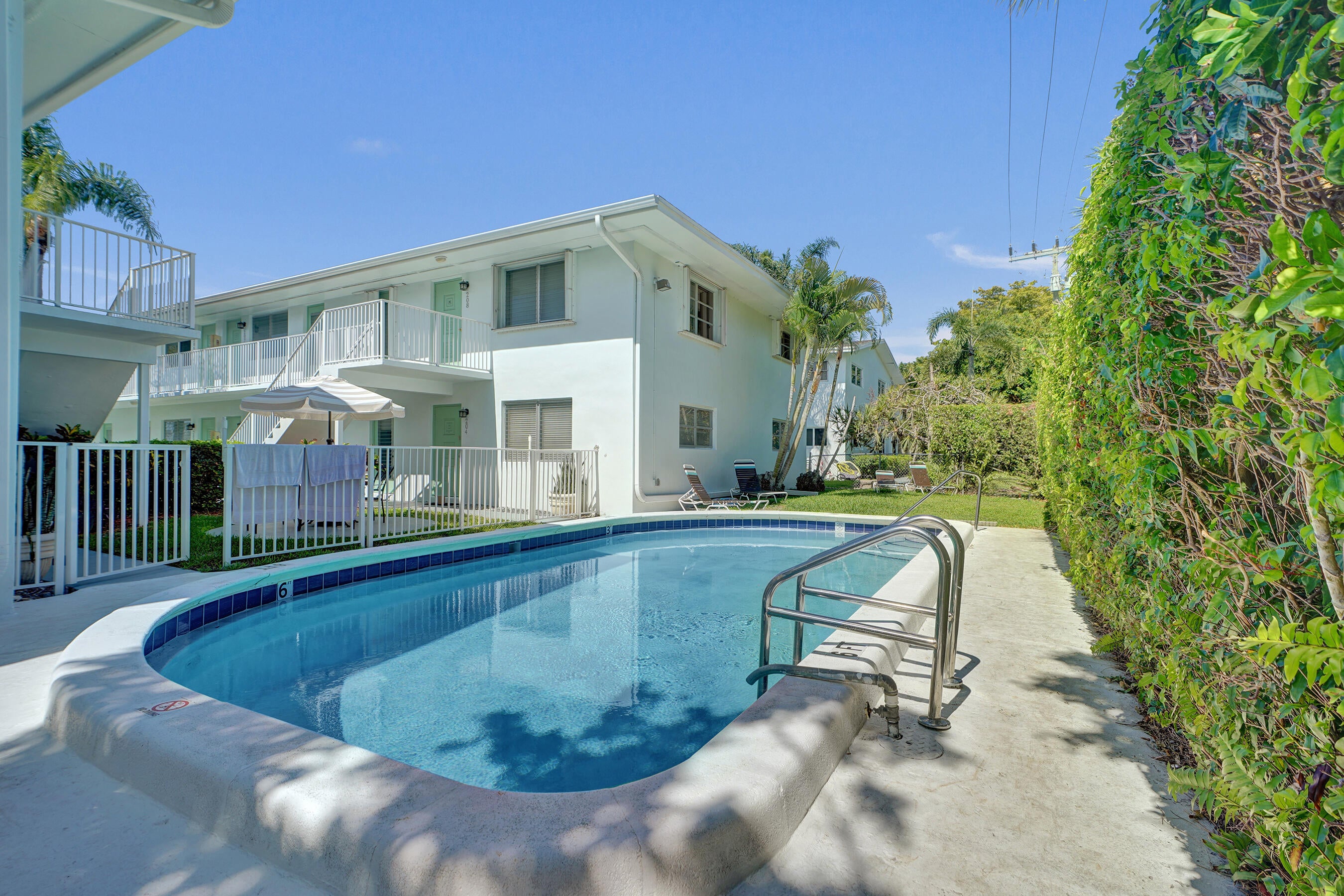 2050 NE 39th Street 101, Fort Lauderdale FL 33308