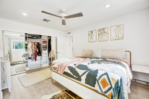 Tiny photo for 2050 NE 39th Street #101, Fort Lauderdale, FL 33308 (MLS # B26047952)