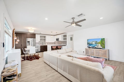 Tiny photo for 2050 NE 39th Street #101, Fort Lauderdale, FL 33308 (MLS # B26047952)