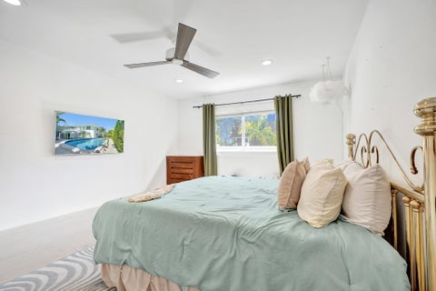 Tiny photo for 2050 NE 39th Street #101, Fort Lauderdale, FL 33308 (MLS # B26047952)