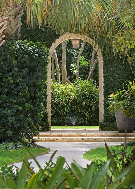 BEARS CLUB - Residential