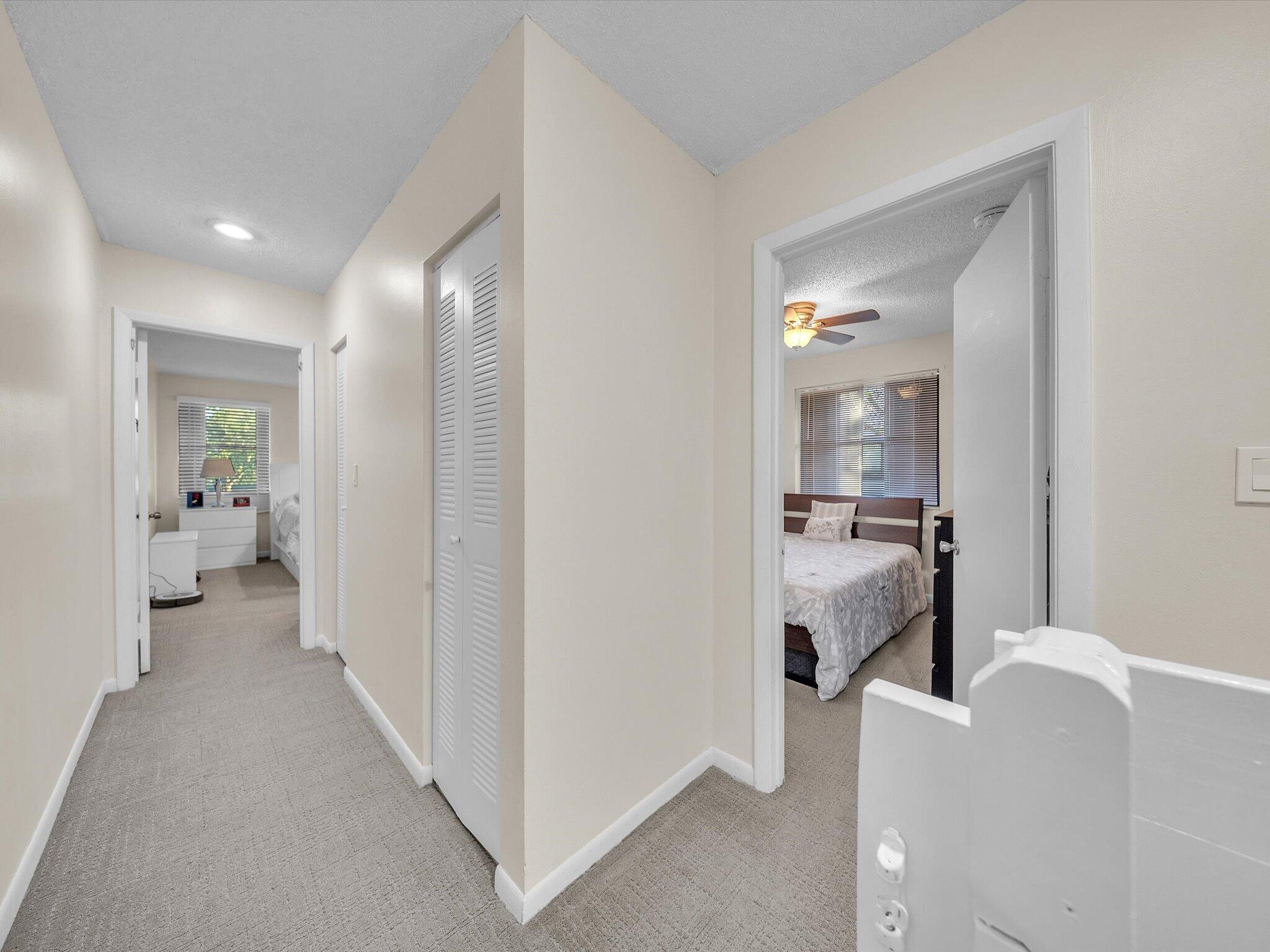 OAKWOOD ON THE GREEN CONDO - Residential
