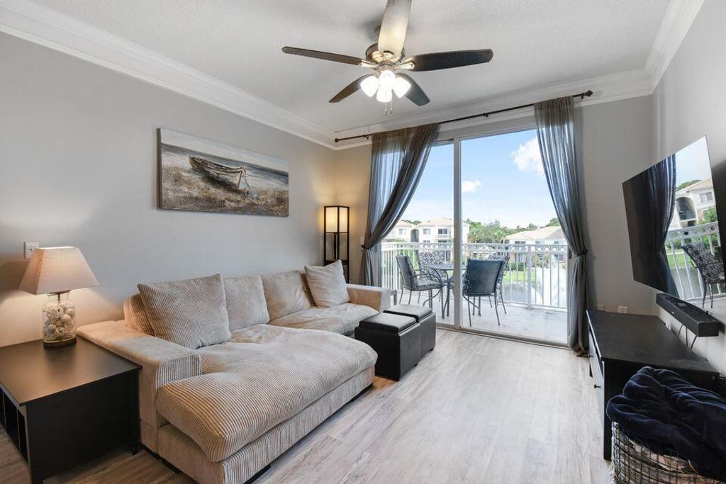 Photo of 7302 Myrtlewood Circle W, Palm Beach Gardens, FL 33418 (MLS # R11088154)