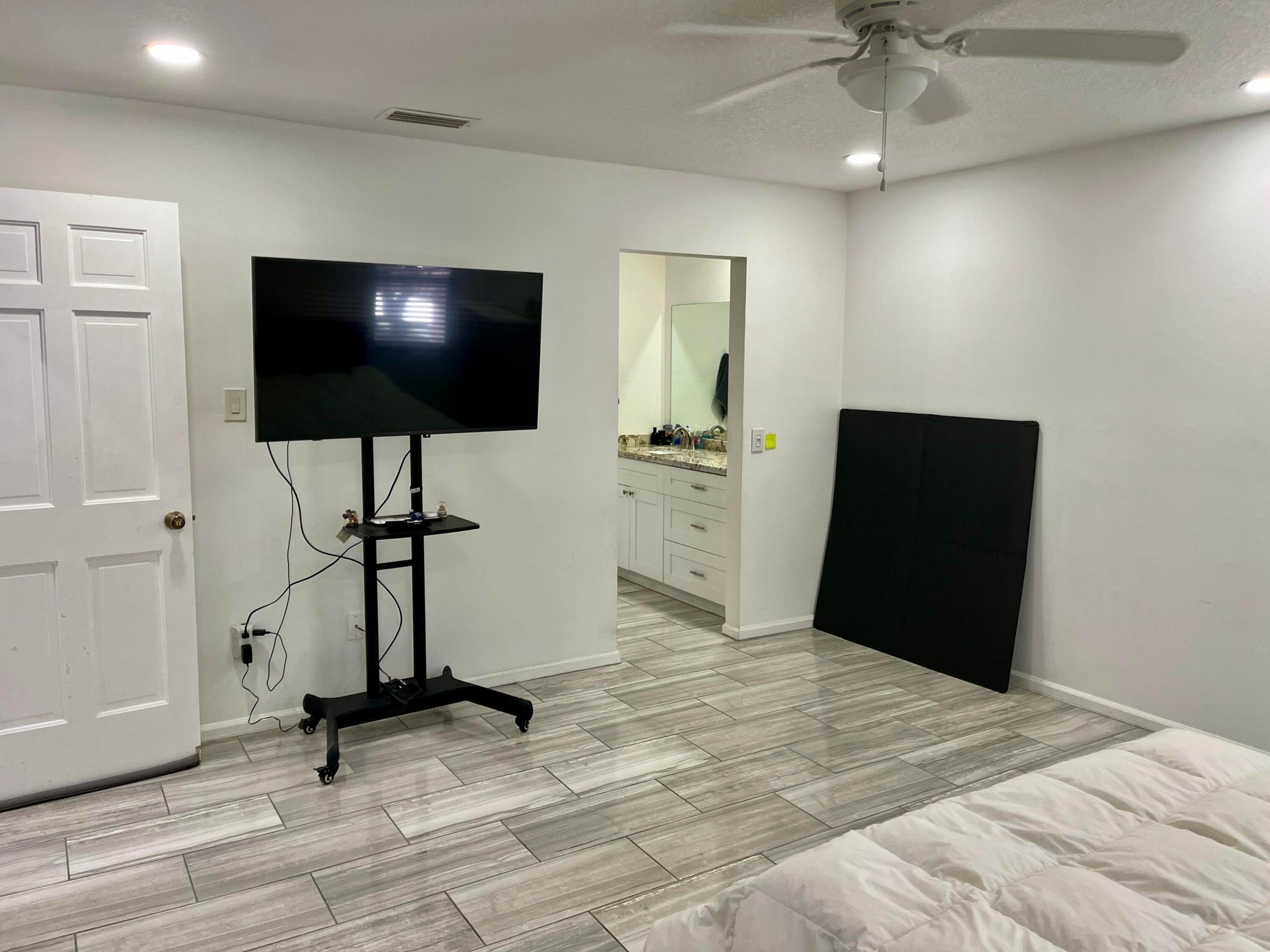 BOCA RIDGE CONDO - Residential