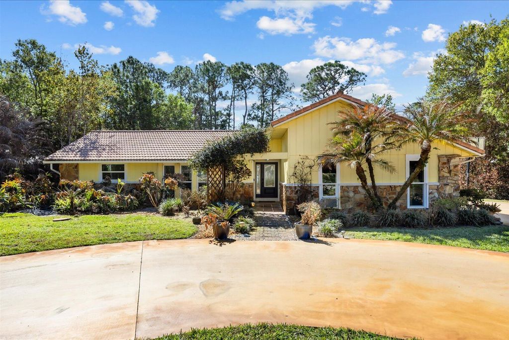 Photo of 1918 SW Crane Creek Avenue, Palm City, FL 34990 (MLS # R11166561)