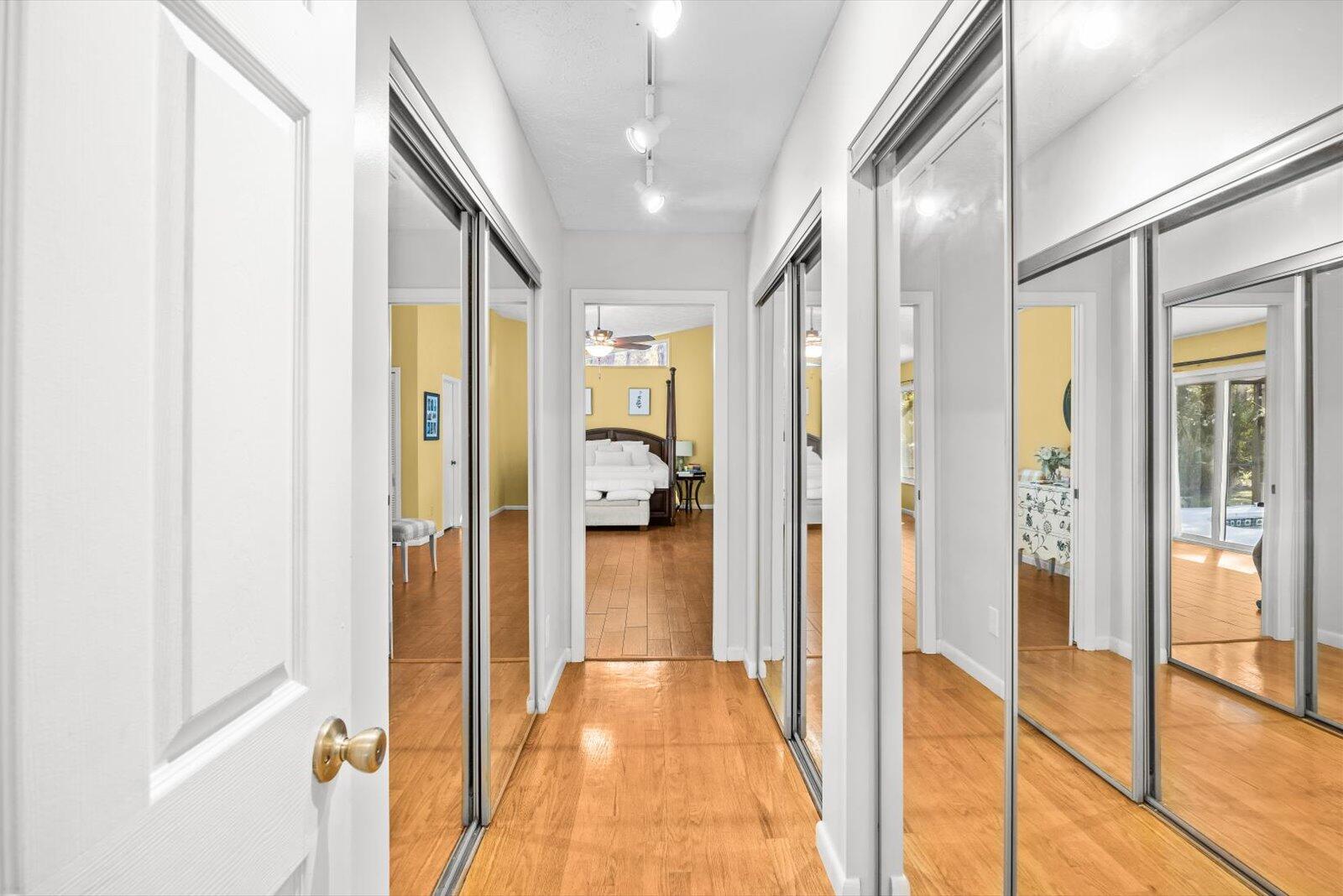 CRANE CREEK COUNTRY CLUB - Residential