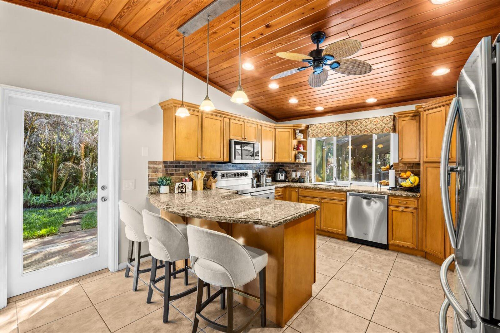 CRANE CREEK COUNTRY CLUB - Residential