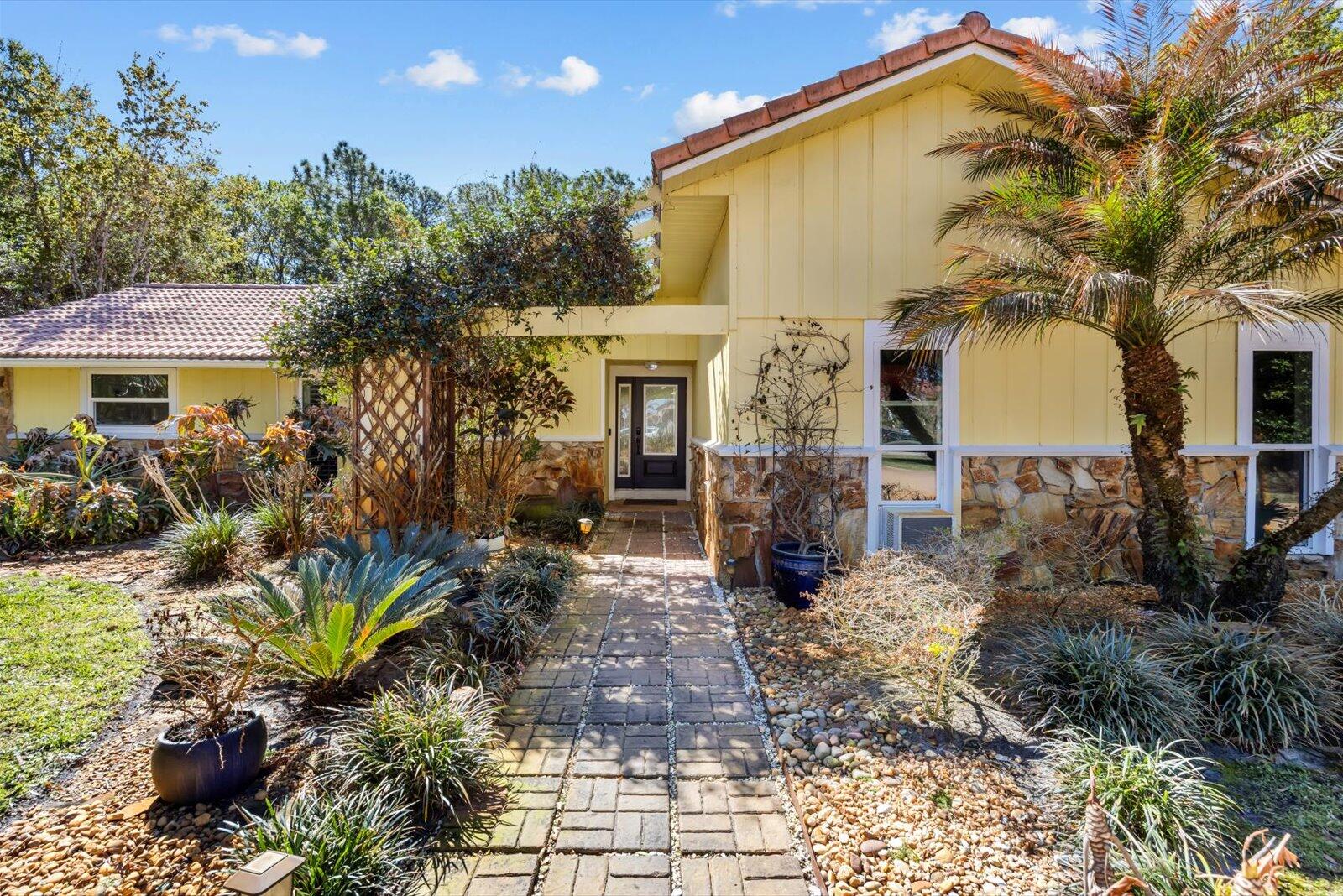 1918 SW Crane Creek Avenue