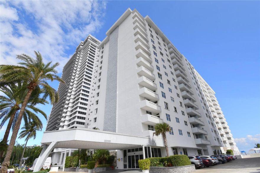 SPACIOUS NEWLY REMODELED FURNISHED OCEAN FRONT BUILDING. CONDO HAS BEAUTIFUL, COMFORTABLE FURNISHINGS, OPEN BALCONY, HEATED POOL, BBQ, GYM AND BEACH ACCESS (THIS BUILDING SITS ON THE SAND). FORT LAUDERDALE GALT OCEAN MILE. 24 HOUR DOOR PERSON.  WALK TO OPEN AIR RESTAURANTS AND NIGHTLIFE. THE BUILDING HAS COMPLETED IT'S 40 YEAR INSPECTION. EASY TO SHOW.