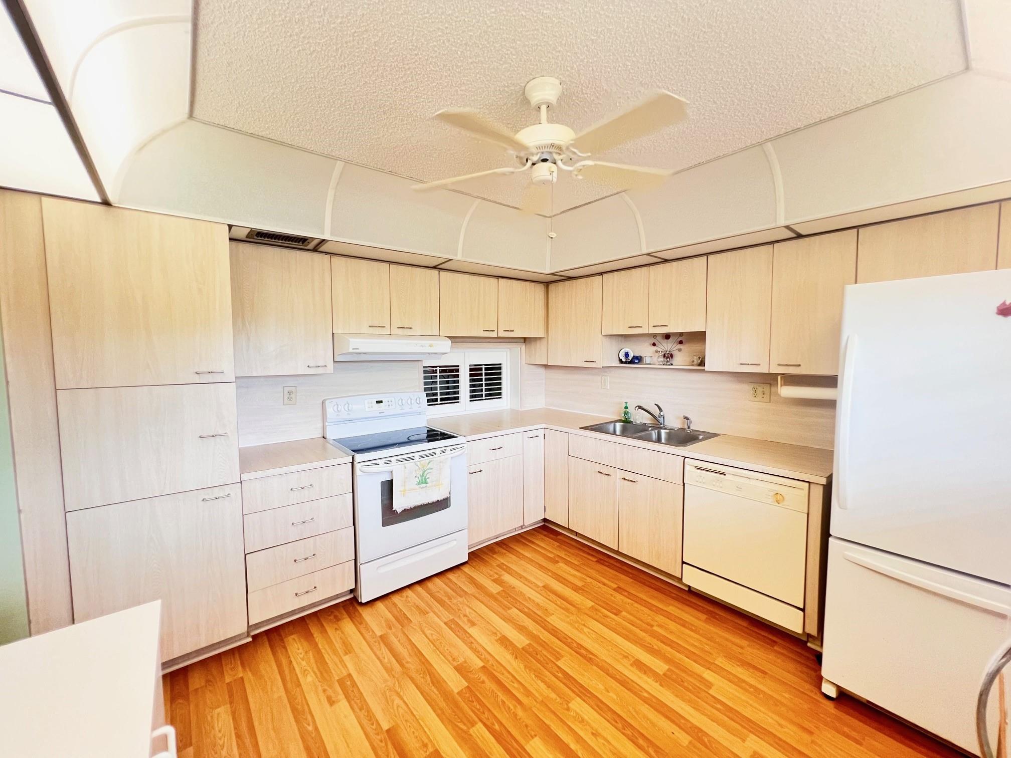 4930 E Sabal Palm Blvd 409