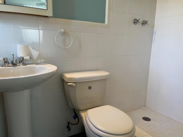 NORTH ANDREWS GARDENS FIR - Residential