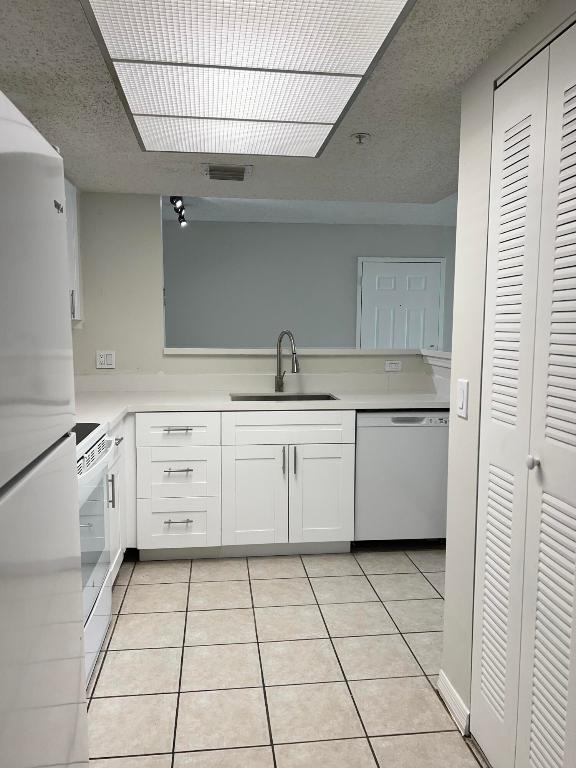 EVERGREEN LAKES CONDO - Residential Lease