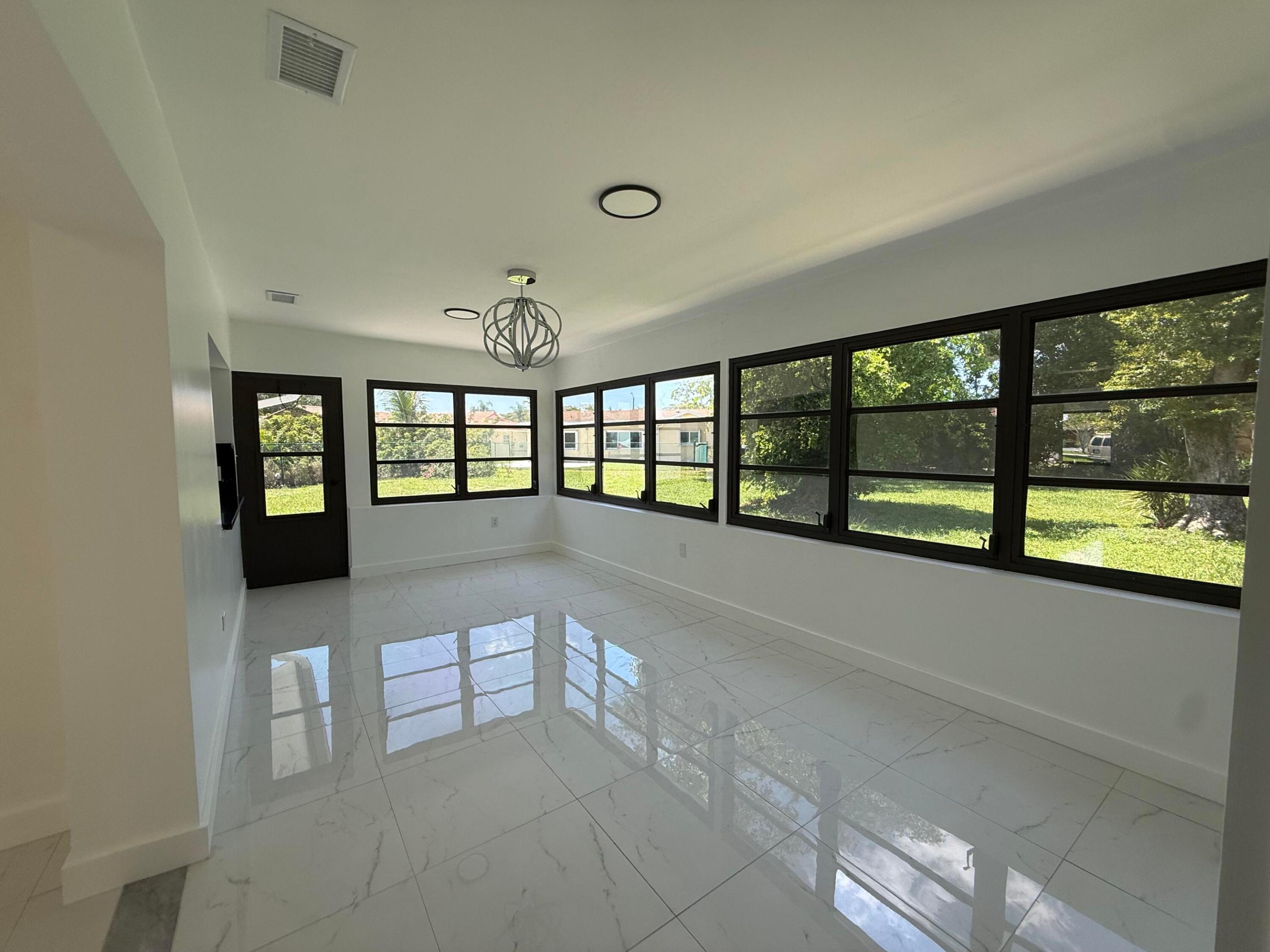 WESTWOOD COMMUNITY 3 - Residential