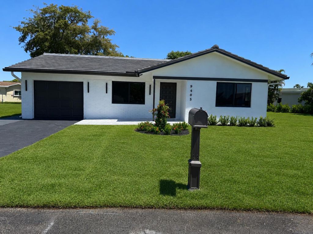Photo of 9405 NW 74th Street, Tamarac, FL 33321 (MLS # B26026561)