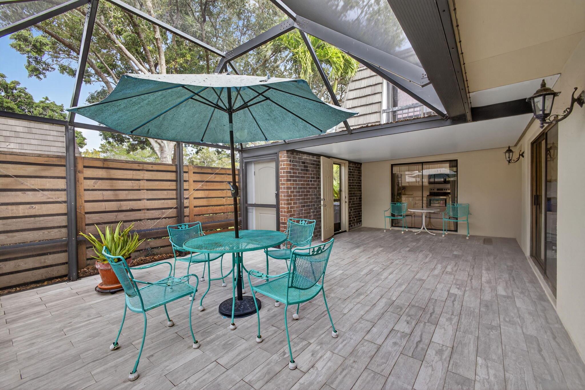 GLENWOOD TWNHS - Residential