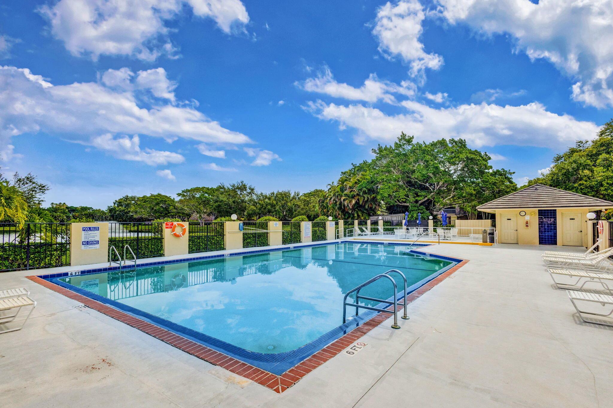 GLENWOOD TWNHS - Residential