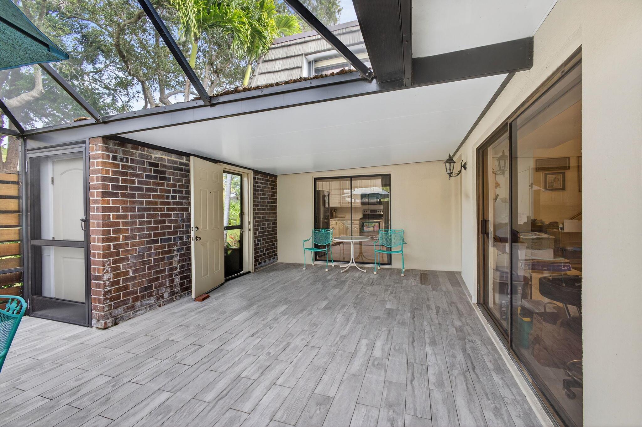 GLENWOOD TWNHS - Residential