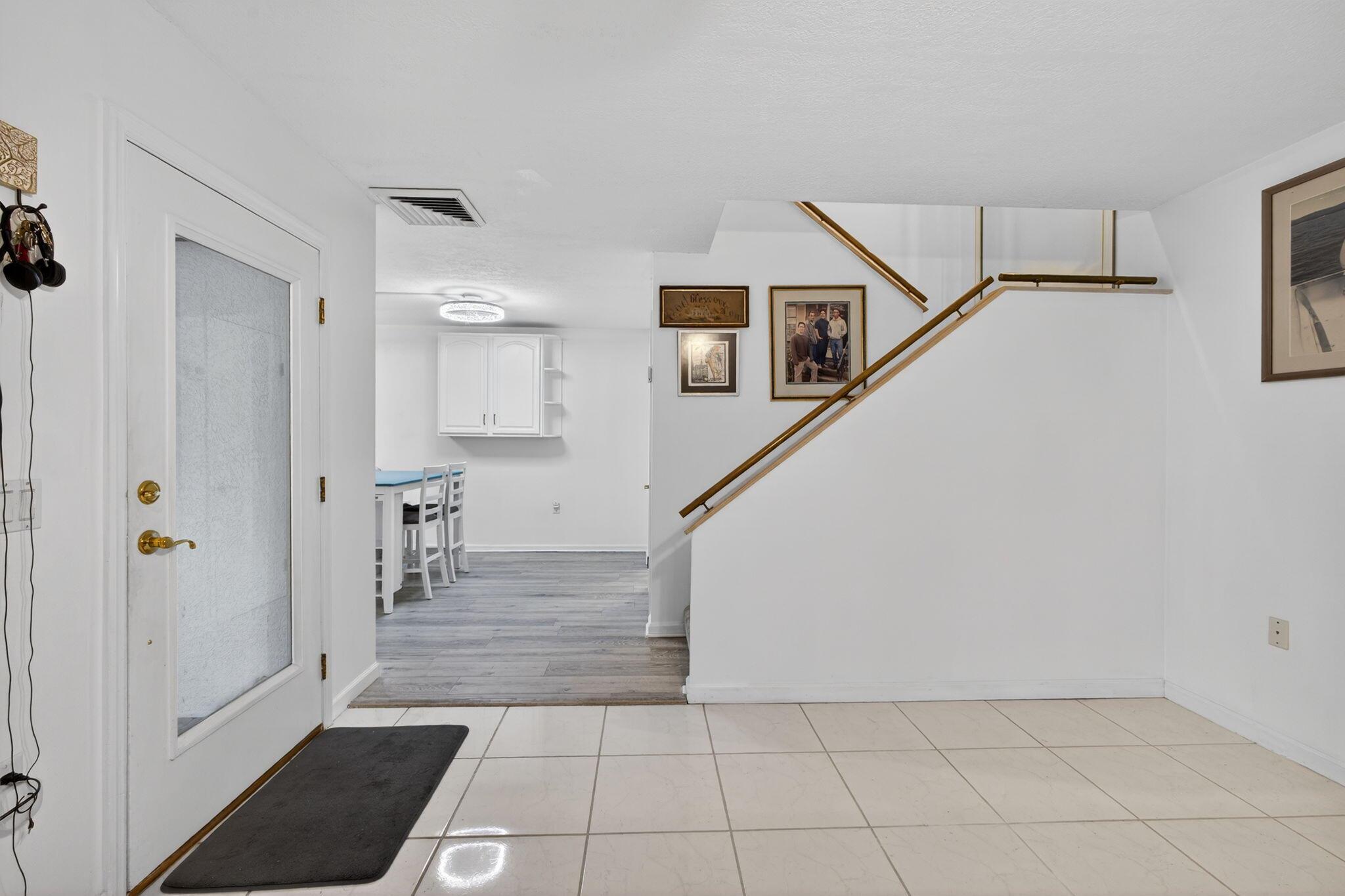 GLENWOOD TWNHS - Residential