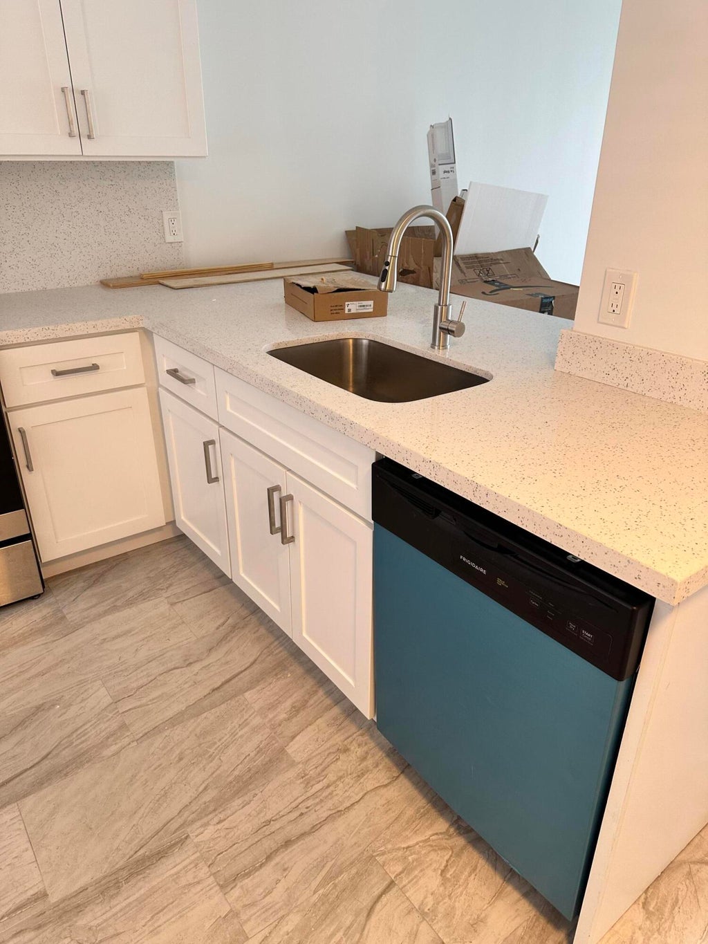 Photo of 7145 HUNTINGTON Lane #408, Delray Beach, FL 33446 (MLS # B26062716)