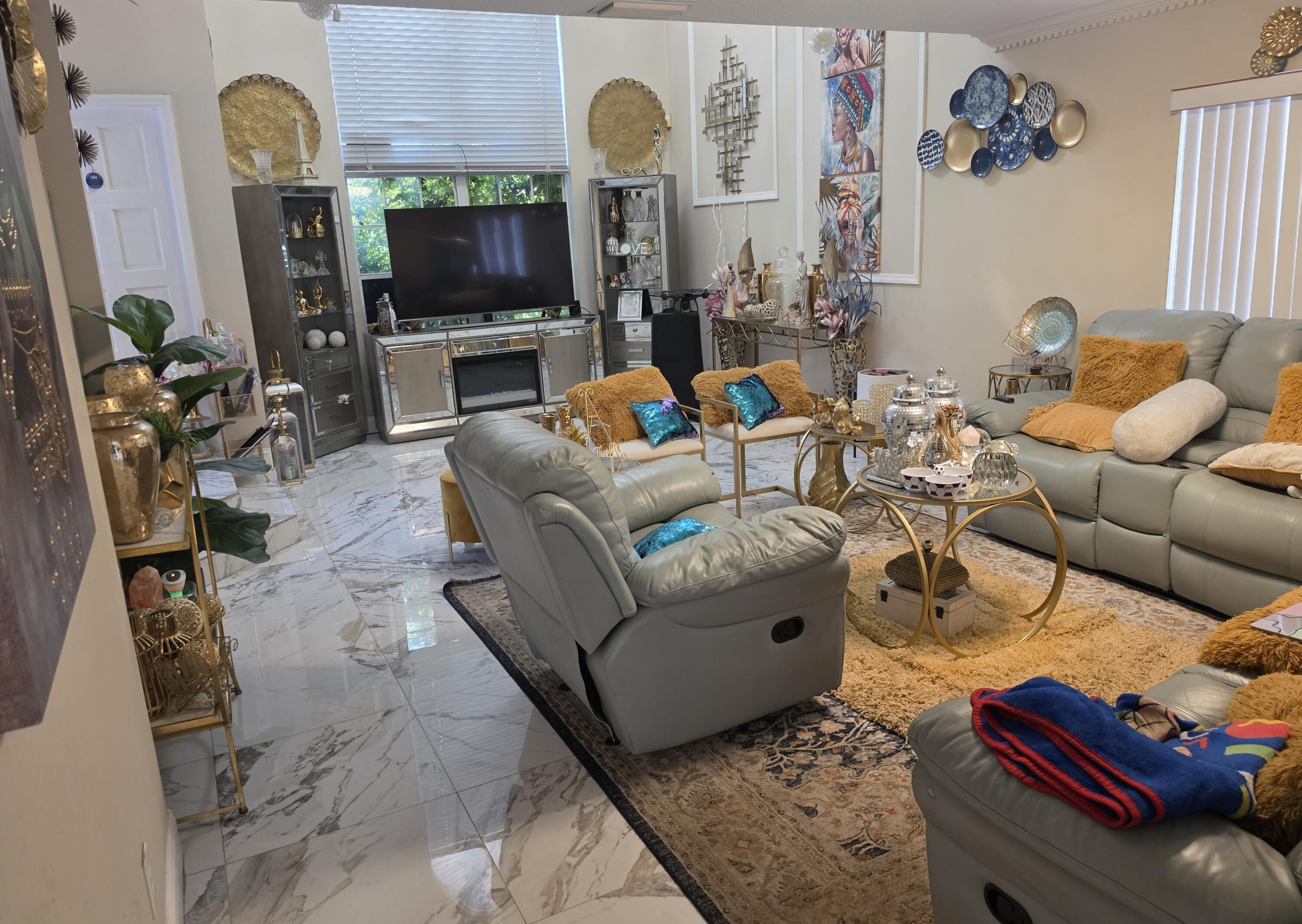 5351 NW 41st Way, Coconut Creek, FL, 33073/$725,000 4 5351 NW 41st Way