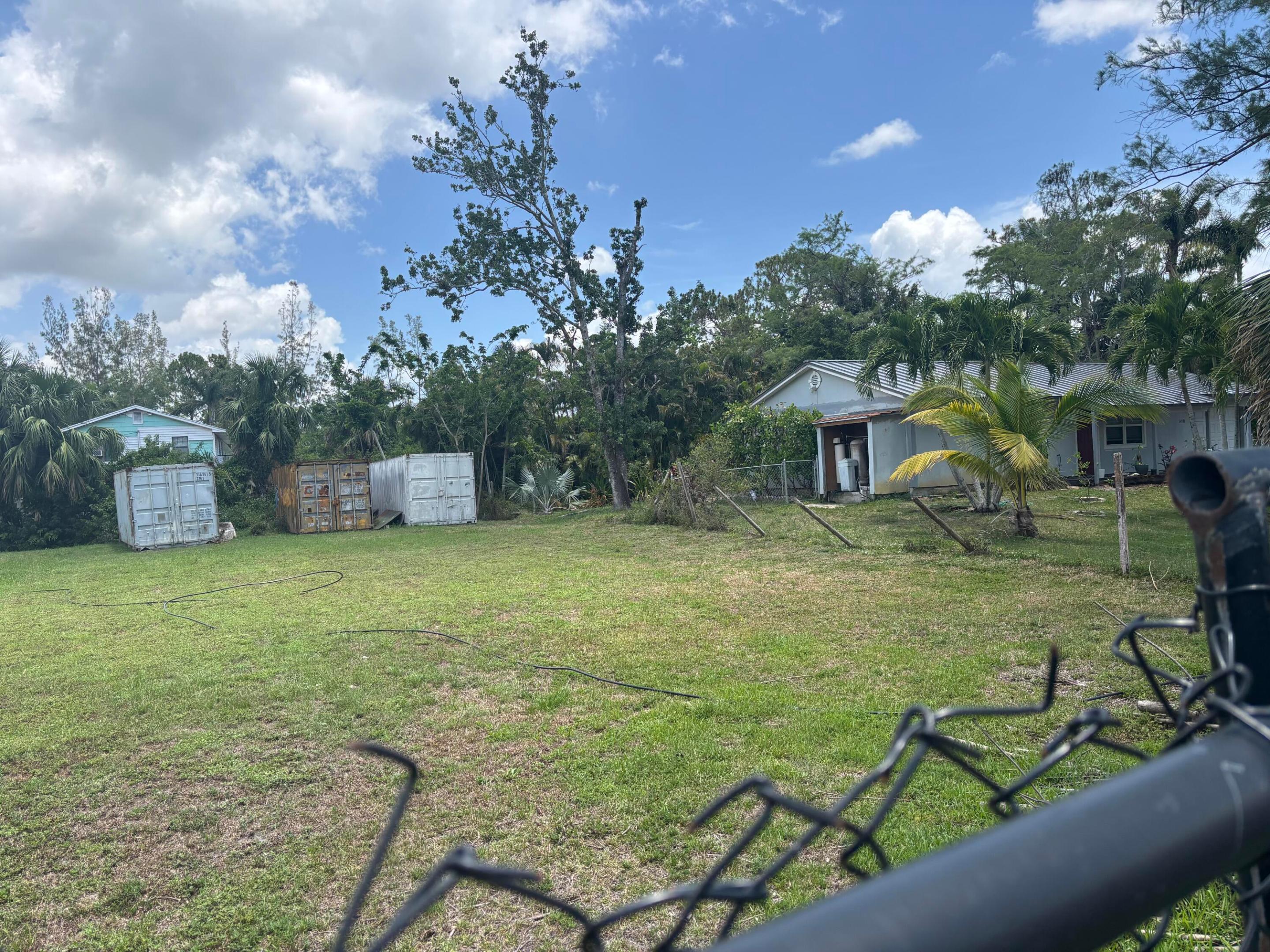 LOXAHATCHEE GROVES - Land