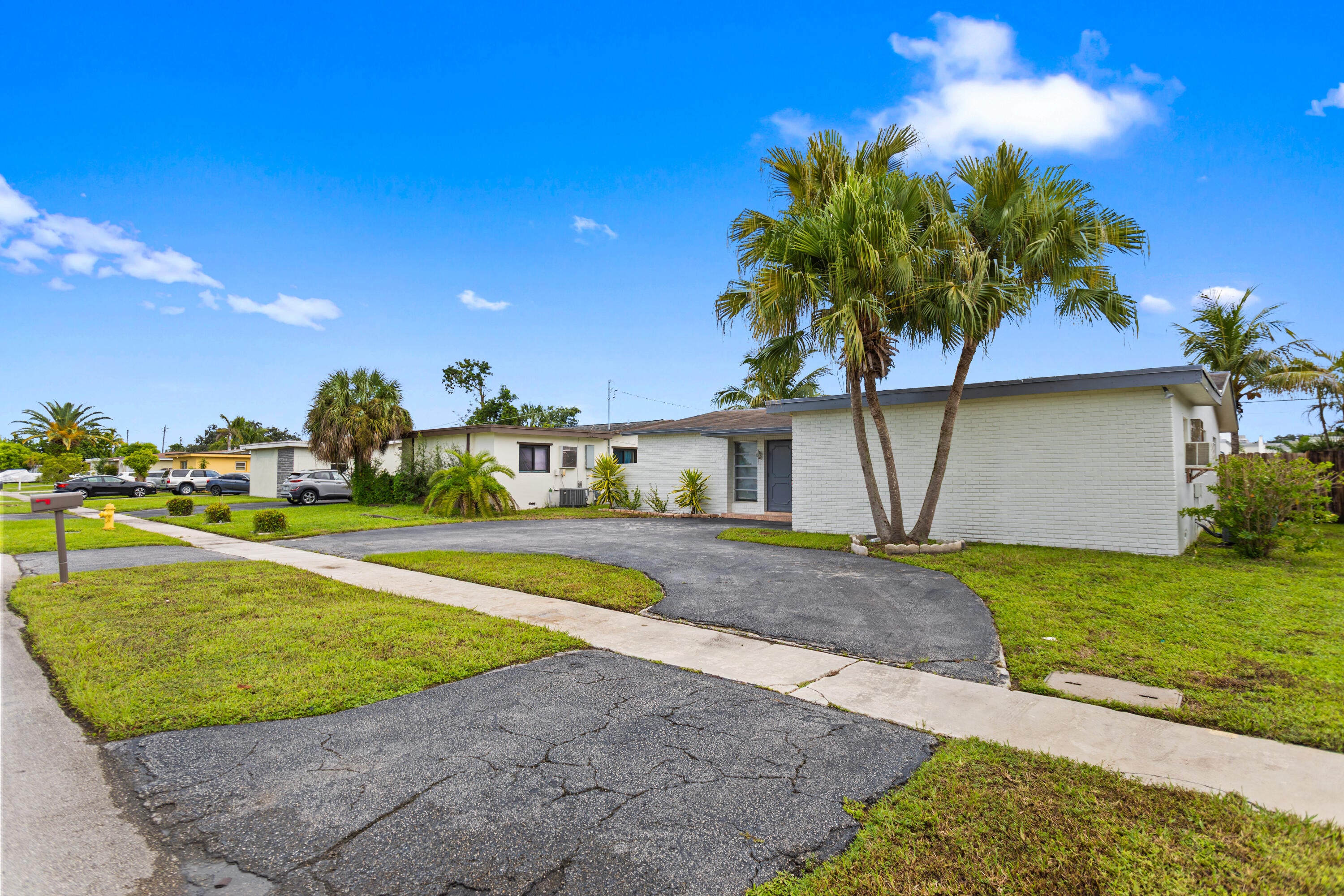 2000 NW 91ST Way