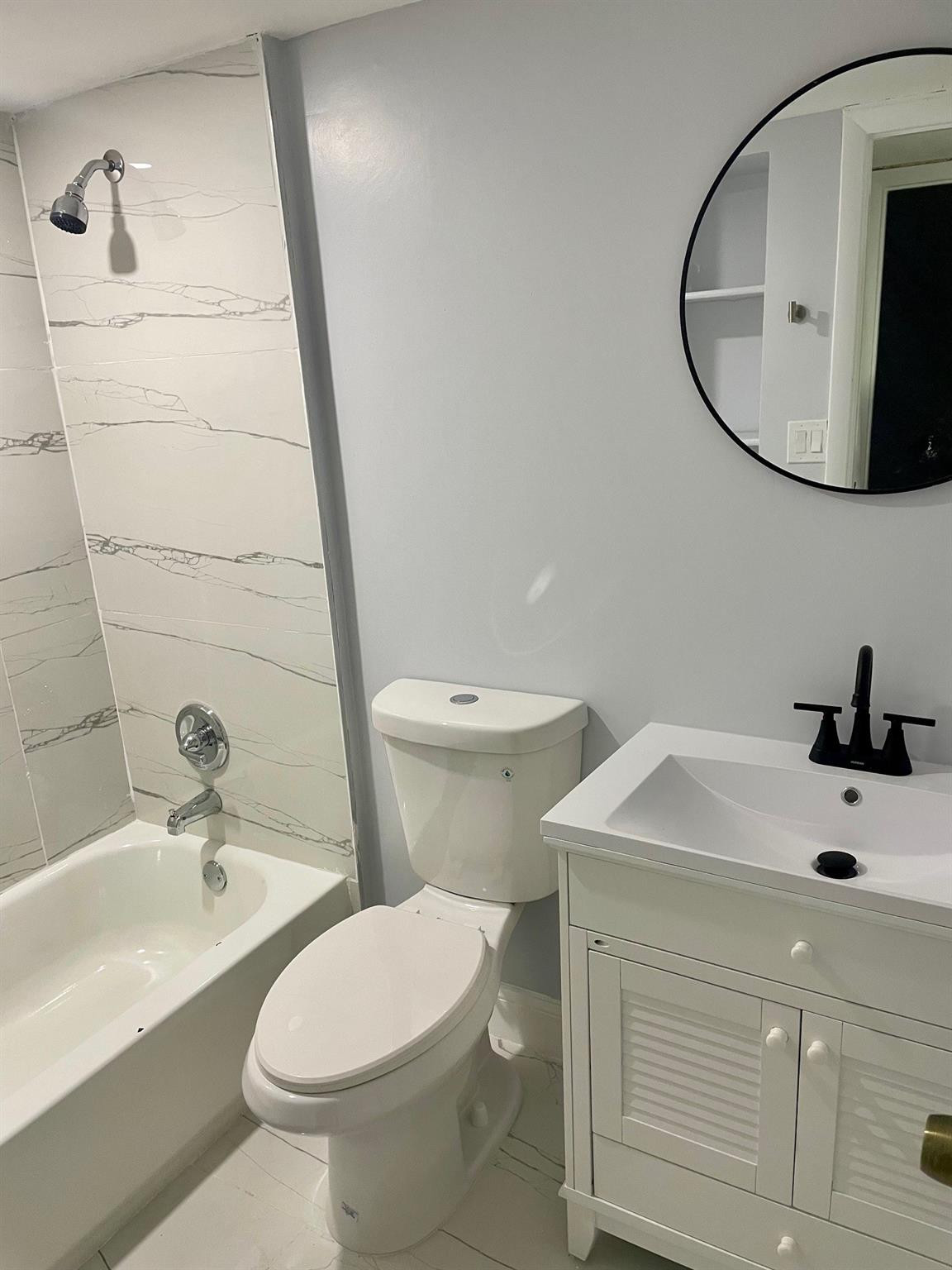 1021 Mockingbird Lane 114