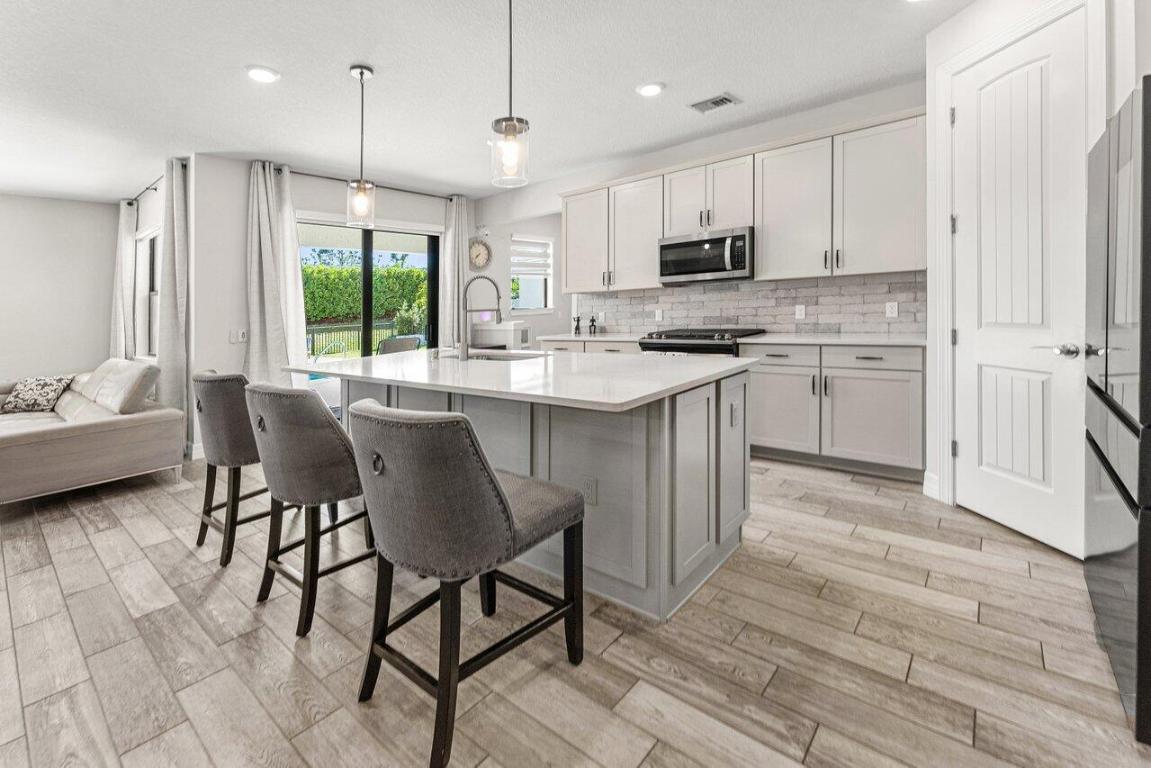 FIELDS AT GULFSTREAM POLO - Residential