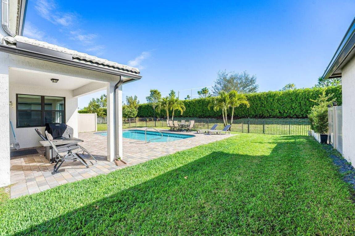 FIELDS AT GULFSTREAM POLO - Residential