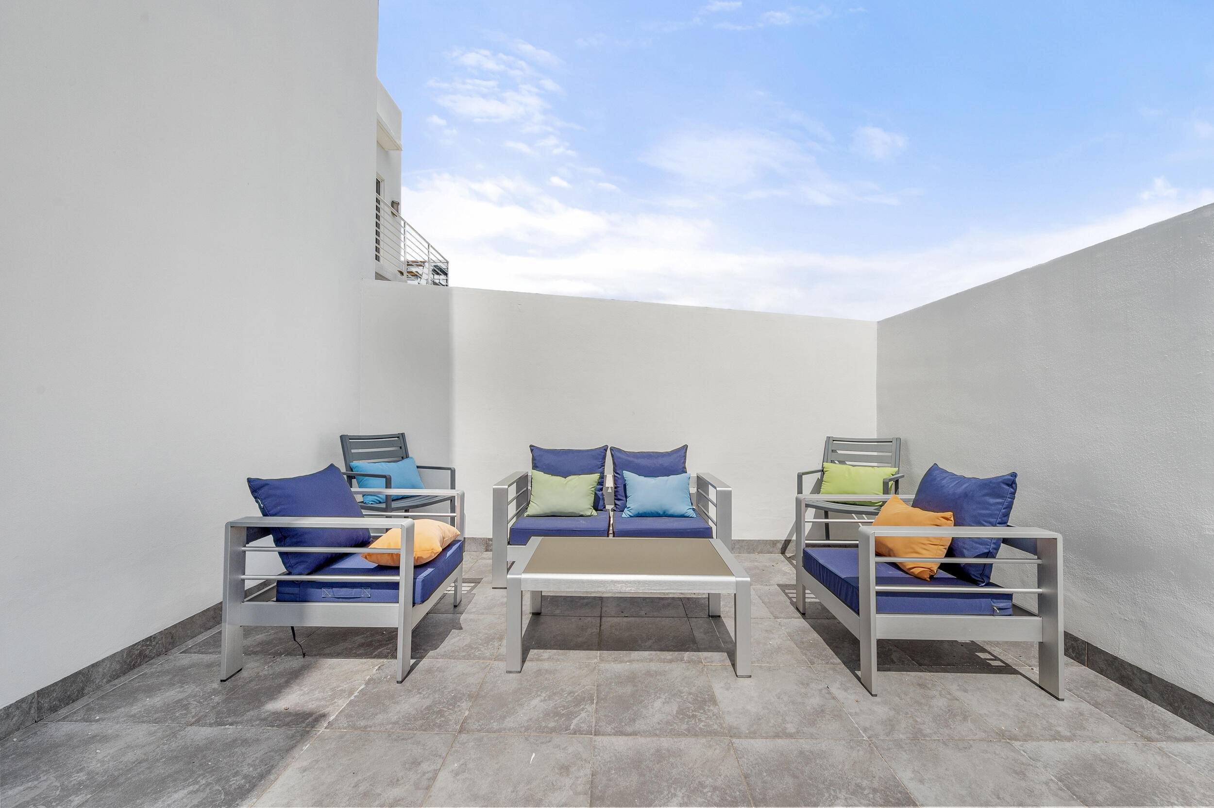 MARK DOWNTOWN CONDO - Residential