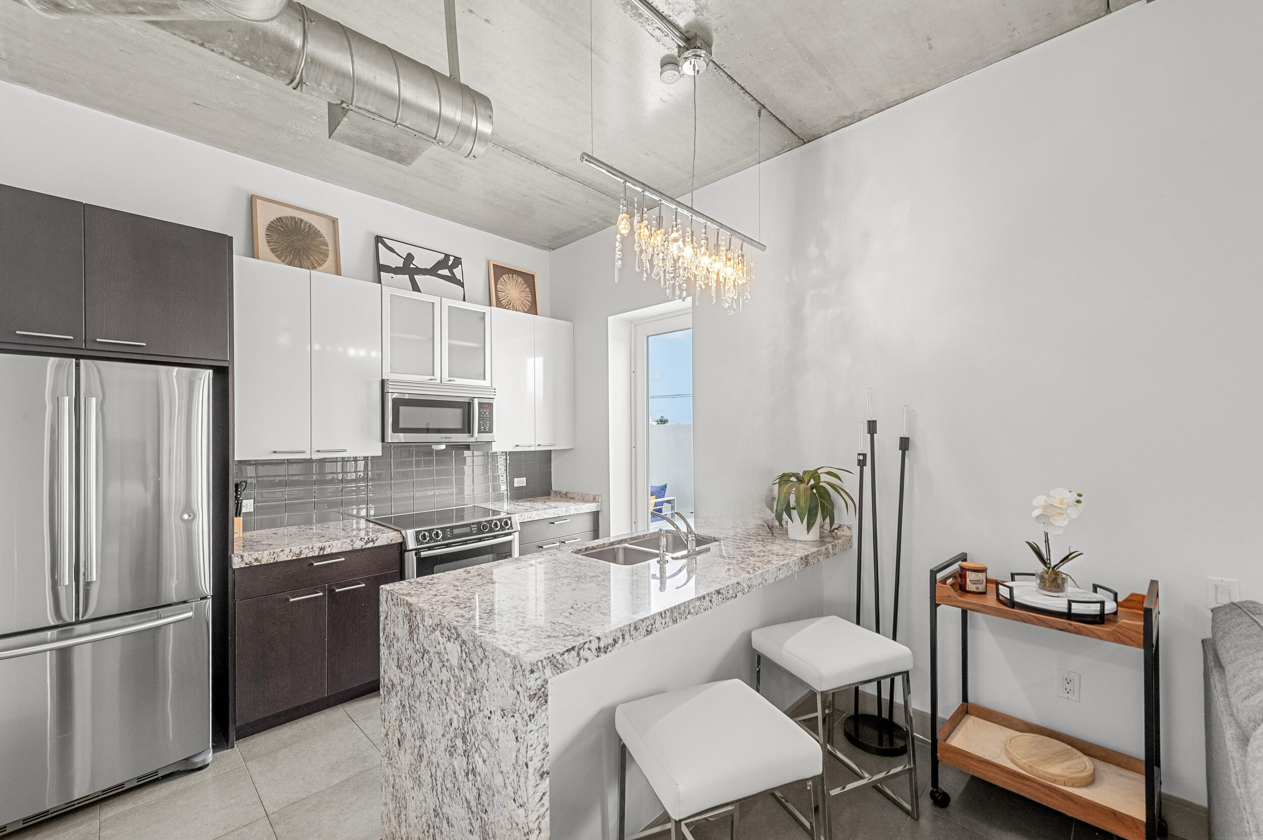 MARK DOWNTOWN CONDO - Residential