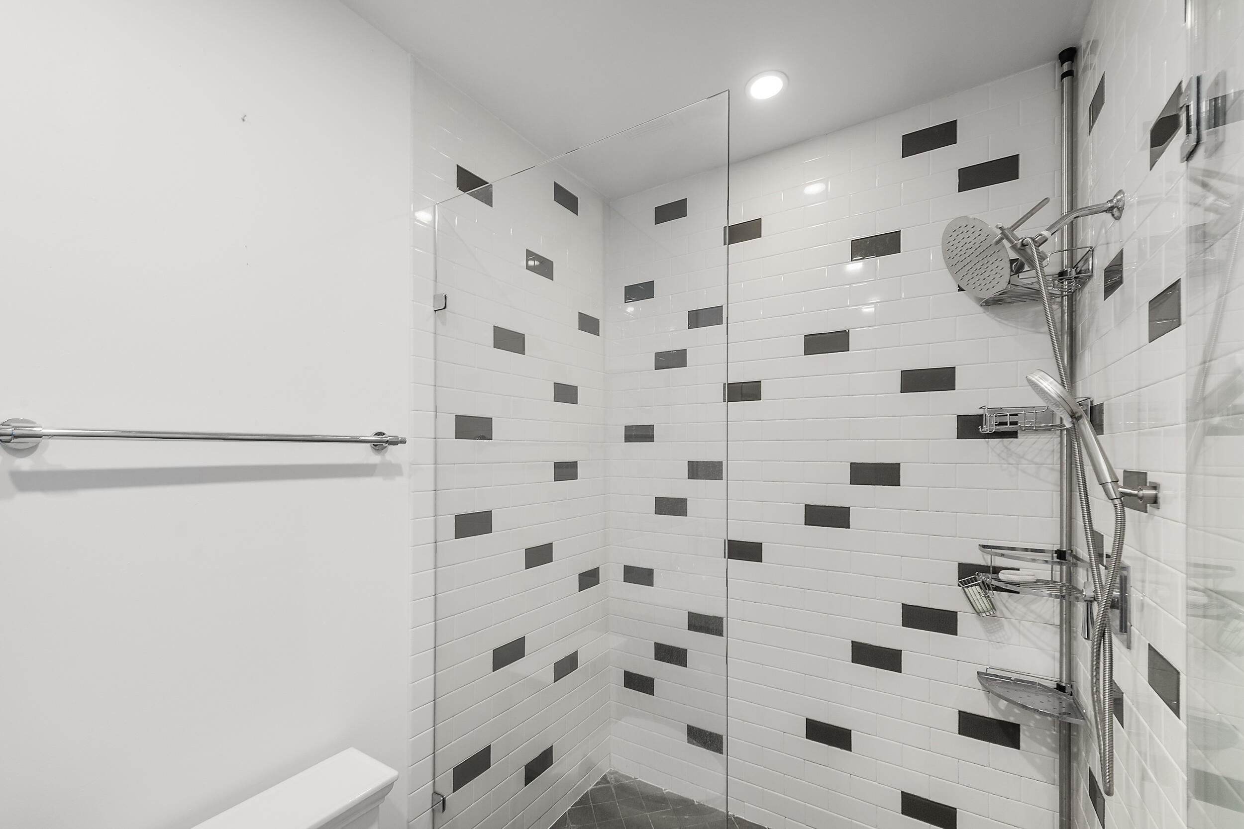 MARK DOWNTOWN CONDO - Residential