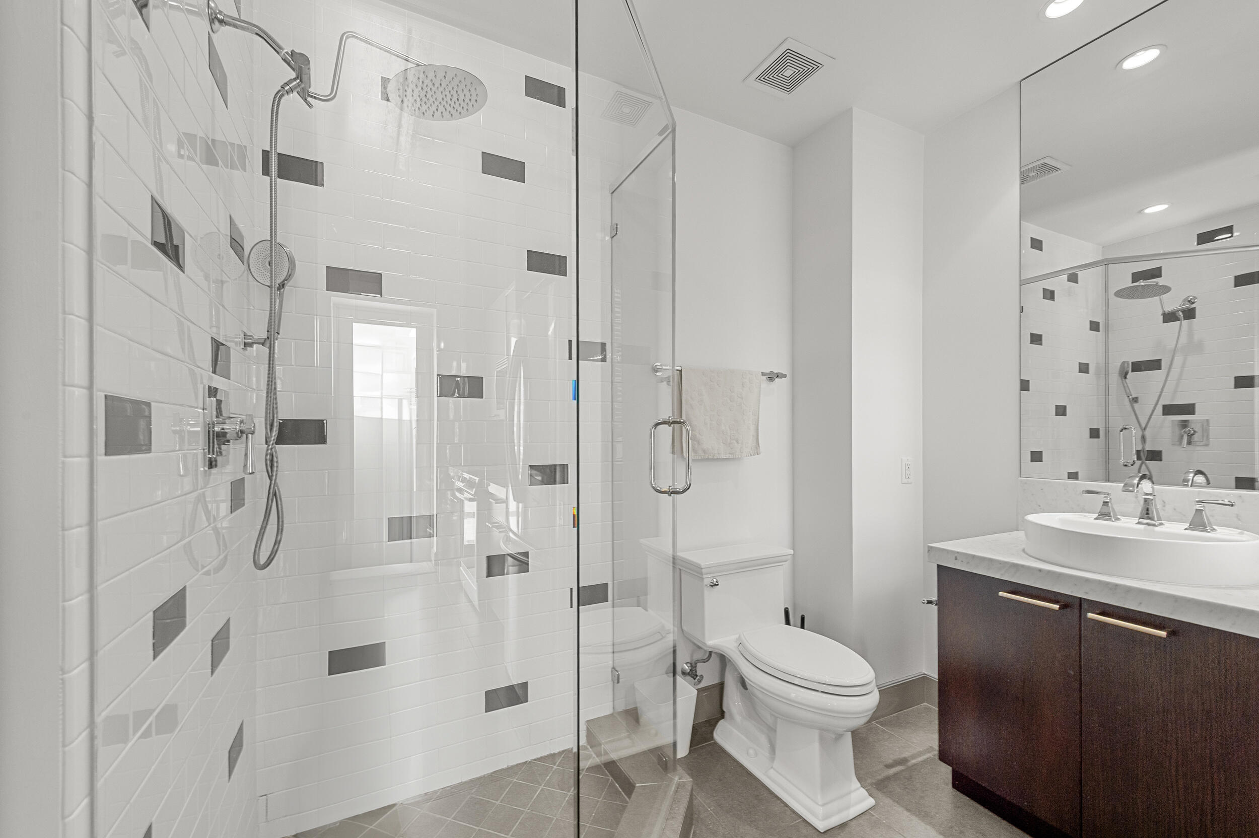 MARK DOWNTOWN CONDO - Residential