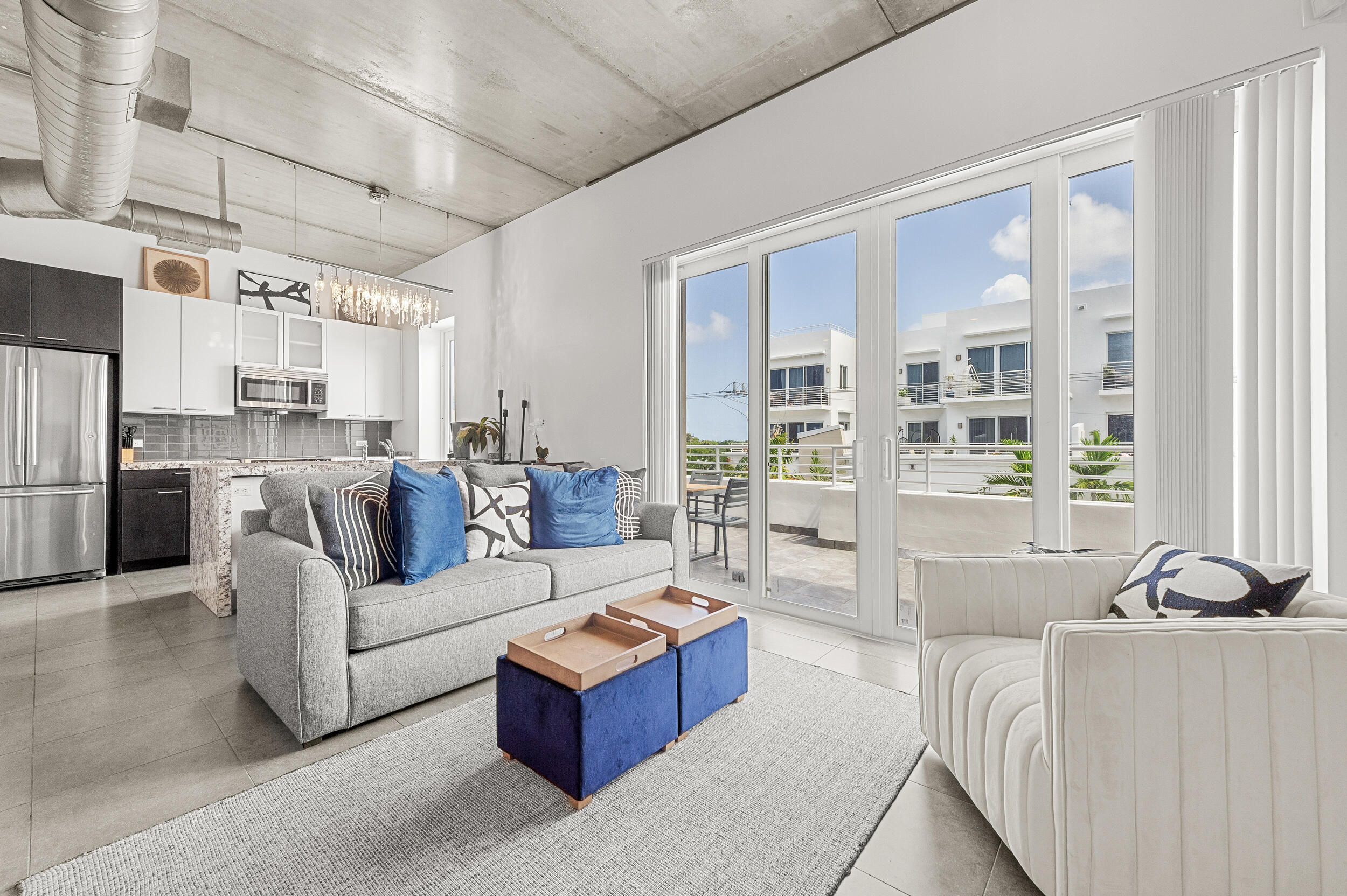 MARK DOWNTOWN CONDO - Residential
