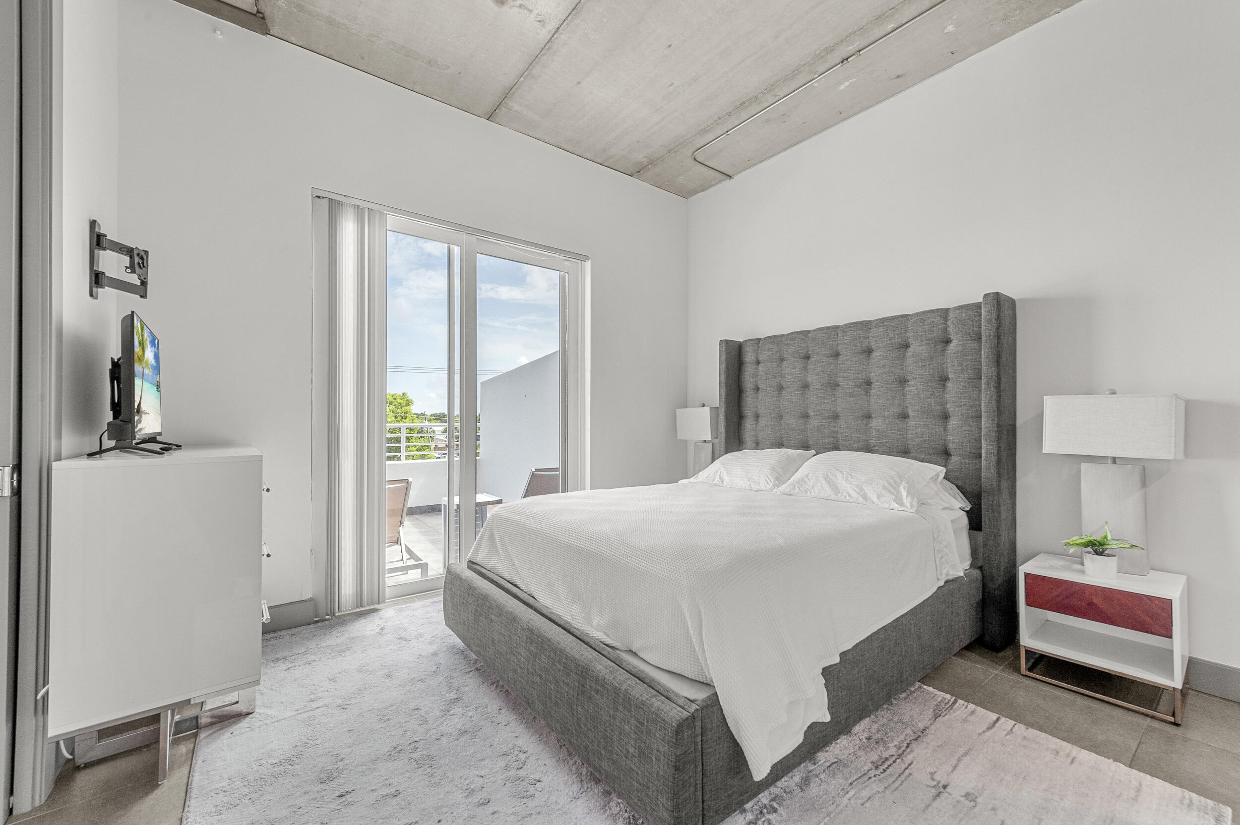MARK DOWNTOWN CONDO - Residential