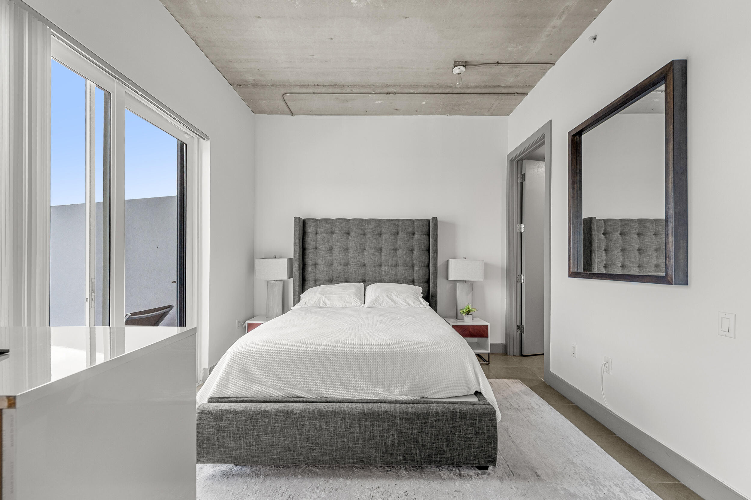 MARK DOWNTOWN CONDO - Residential