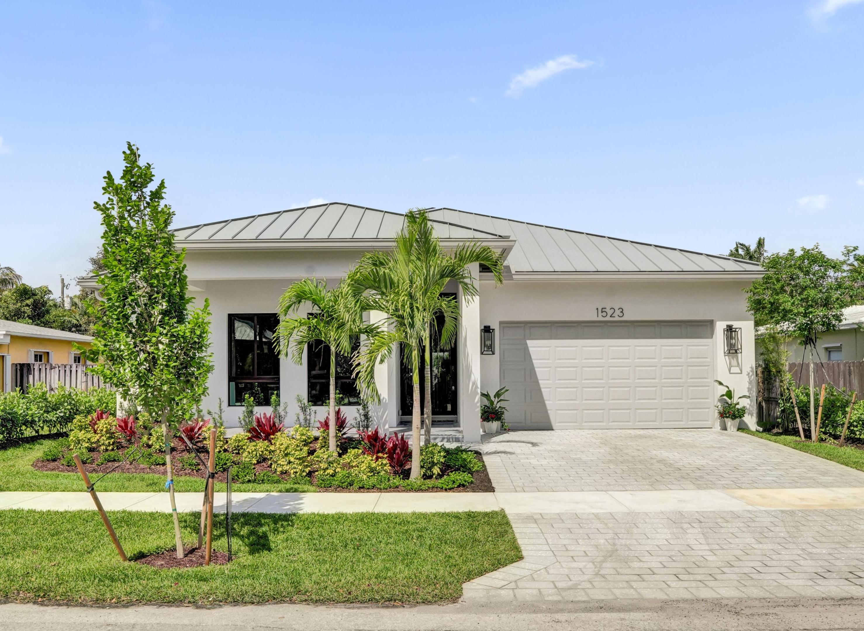 1523 NE 17th Way