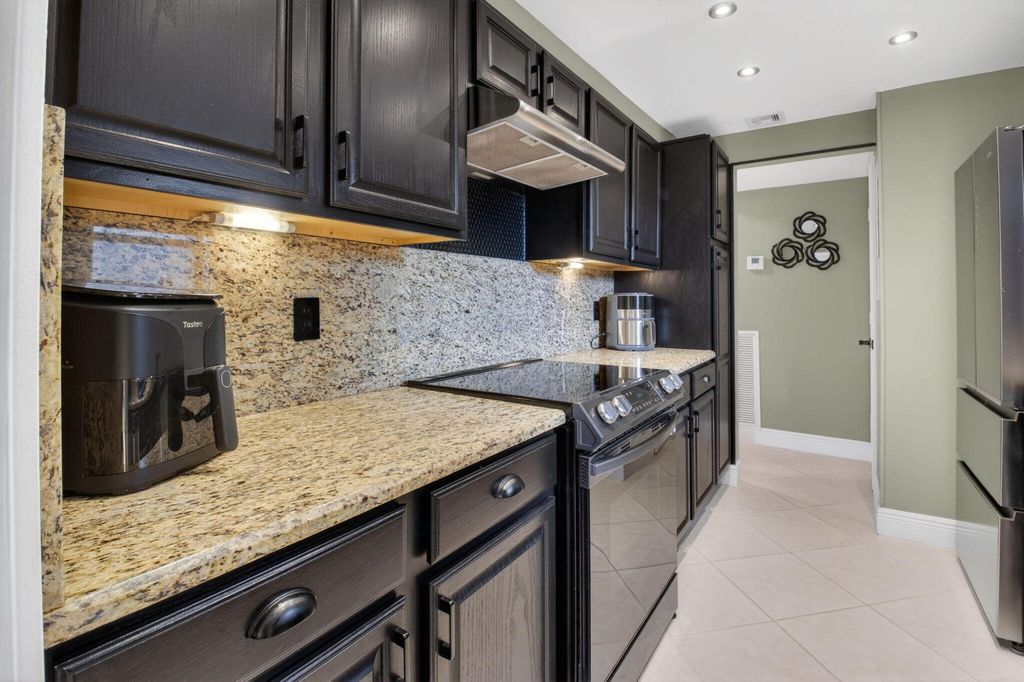 Photo of 149 NW 70th Street #106c, Boca Raton, FL 33487 (MLS # B26000021)