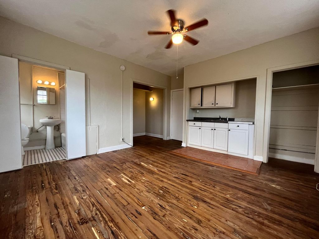 Photo of 523 24th Street #11, West Palm Beach, FL 33407 (MLS # R10948540)