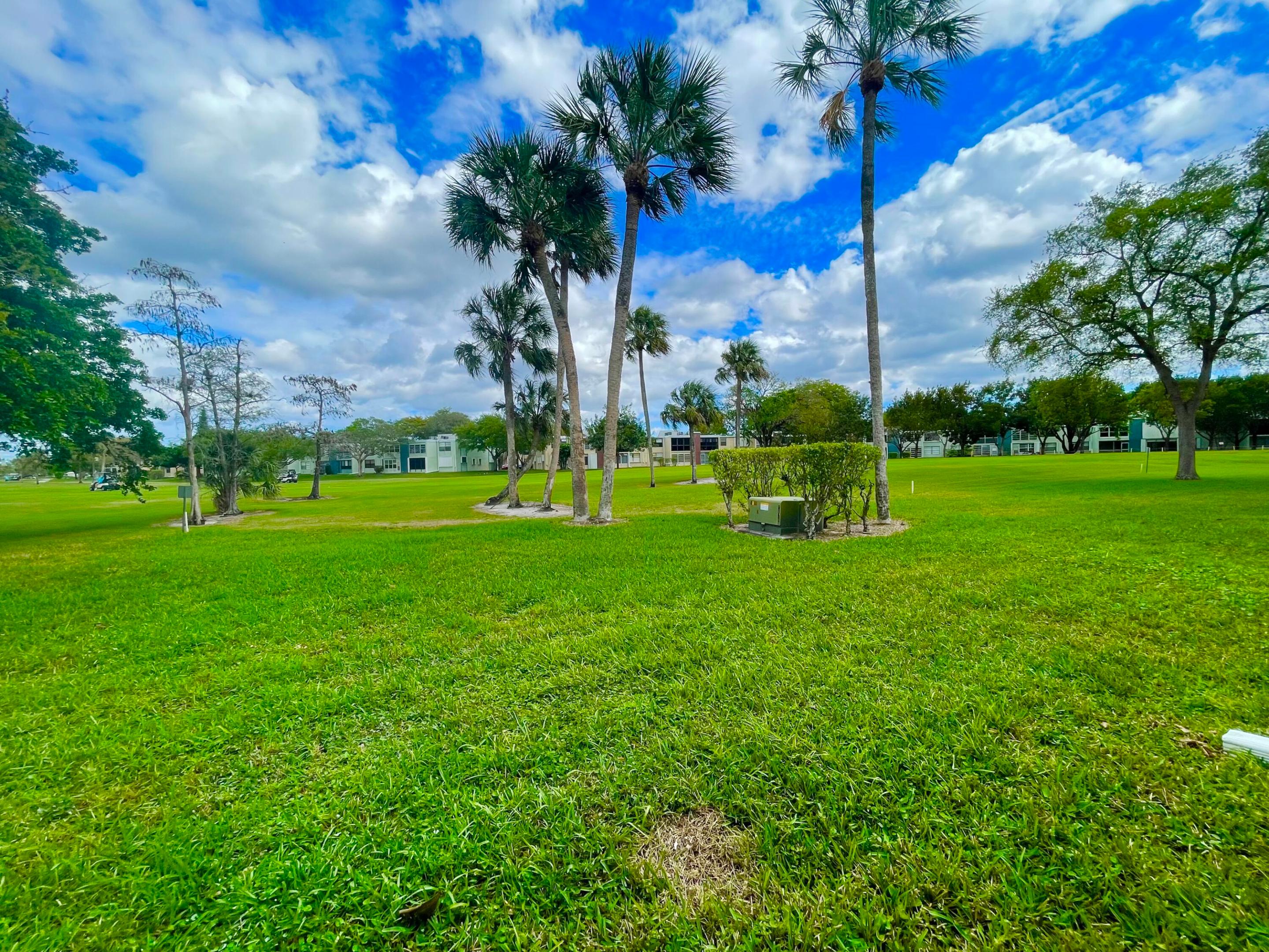 23 OF PALM SPRINGS 3 CONDO - Residential