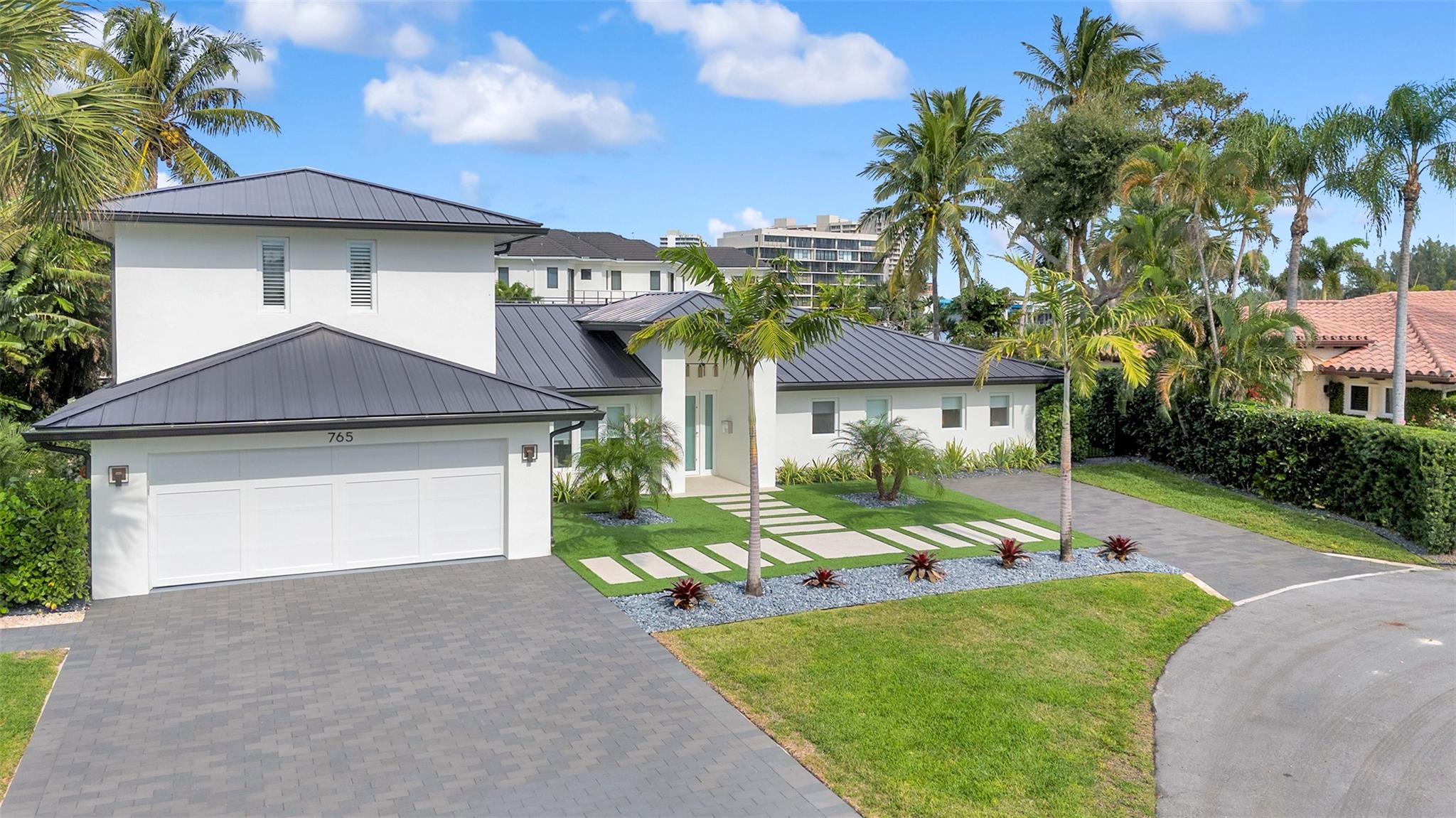 LAKE ROGERS - Residential